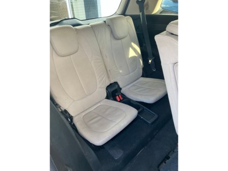 2016 BMW 2 Series Gran Tourer - thumbnail 2