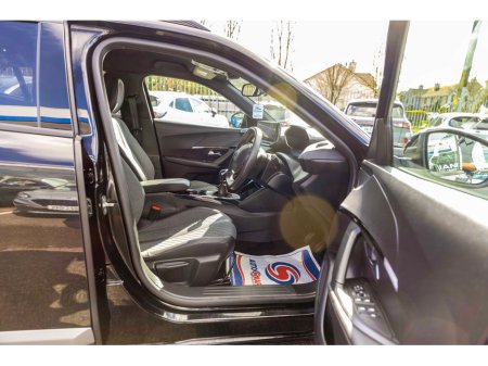 2024 Peugeot 2008 - thumbnail 9