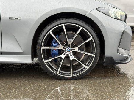 2023 BMW 3 Series - thumbnail 12