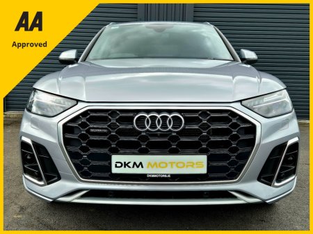 2021 Audi Q5 S LINE 50 TFSI E €39,995