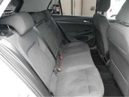 2022 Volkswagen Golf - thumbnail 17