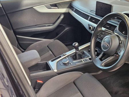 2017 Audi A4 - thumbnail 16