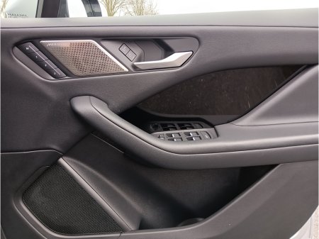 2020 Jaguar I-Pace - thumbnail 5