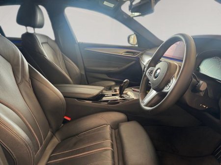 2020 BMW 5 Series - thumbnail 11