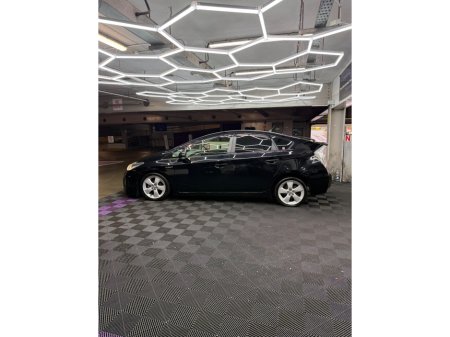 2012 Toyota Prius - thumbnail 7