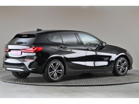 2022 BMW 1 Series - thumbnail 9