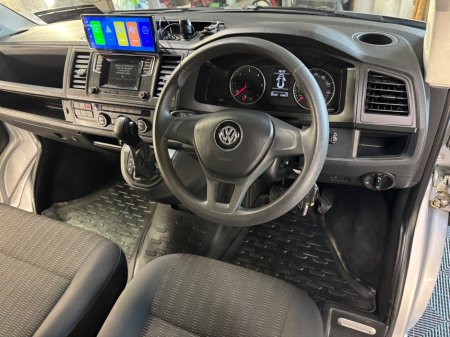 2019 Volkswagen Transporter Shuttle - thumbnail 8