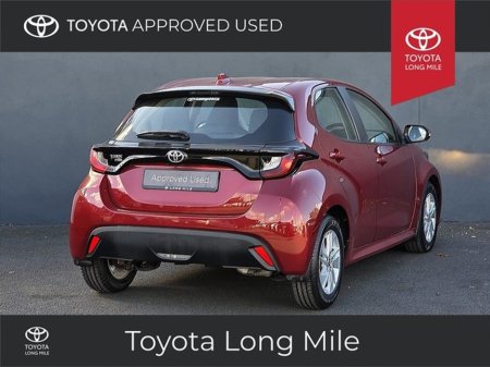 2023 Toyota Yaris - thumbnail 2
