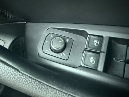 2020 Volkswagen Passat - thumbnail 16