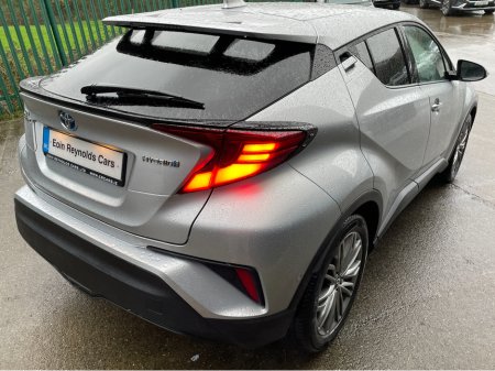 2023 Toyota C-HR 231 D HYBRID SOL  AUTO HIGH SPEC! €26,995 thumbnail