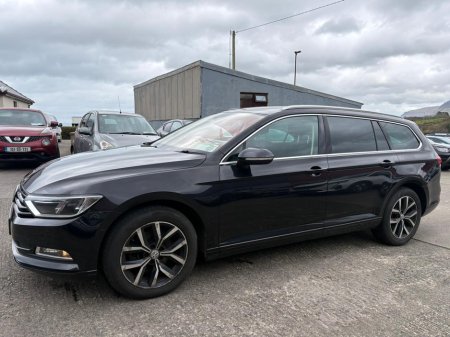 2016 Volkswagen Passat - thumbnail 2