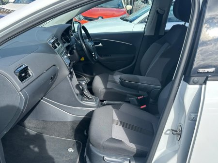 2016 Volkswagen Polo - thumbnail 14