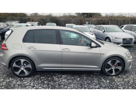 2016 Volkswagen Golf - thumbnail 5