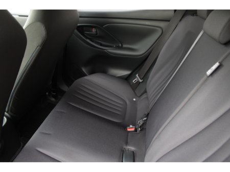 2020 Toyota Yaris - thumbnail 20