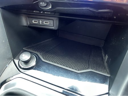 2023 Volkswagen T-Roc LIFE 2.0 TDI DIESEL €26,950 thumbnail