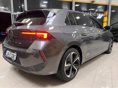 2024 Opel Astra - photo 2