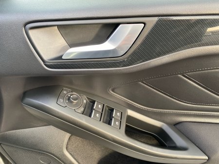 2023 Ford Focus ST-Line X 1.0 MHEV 125BHP... Full leather thumbnail