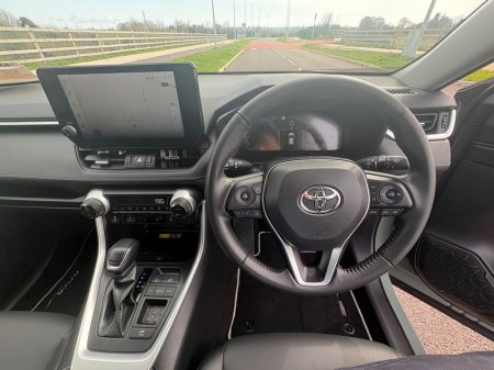 2024 Toyota Rav4 - thumbnail 12