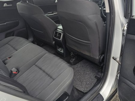 2017 Kia Sportage - thumbnail 13