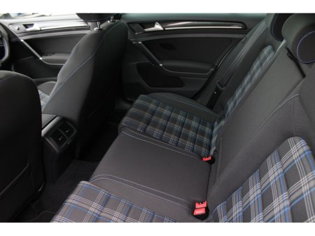 2016 Volkswagen Golf - thumbnail 21