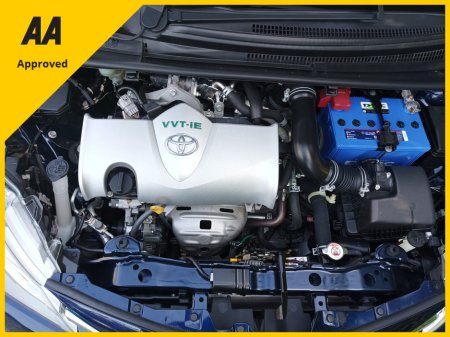 2019 Toyota Yaris - thumbnail 15