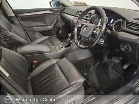 2021 Skoda Superb - thumbnail 2