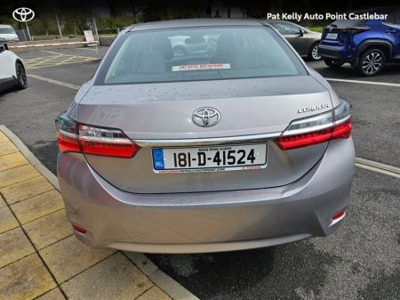 2018 Toyota Corolla - view 4