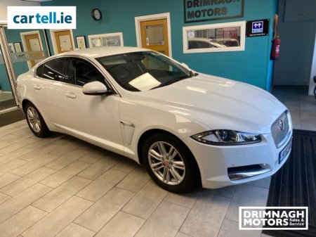 2014 Jaguar XF - view 4