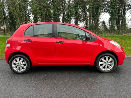 2011 Toyota Yaris 1.0 VVT-i 3Dr Sport €4,950 thumbnail