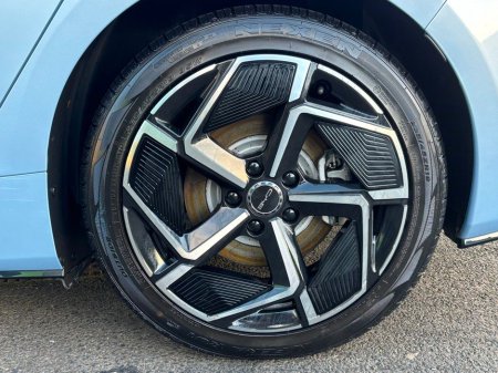 2024 BYD Seal DESIGN RWD PAN ROOF €37,995 thumbnail