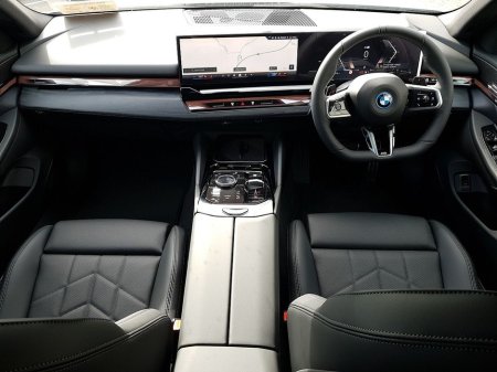 2026 BMW 5 Series - view 4