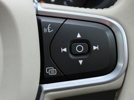 2021 Volvo XC60 - thumbnail 28