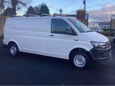 2017 Volkswagen Transporter ** ONLY 137KMS * CAMERA €15,950 thumbnail