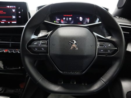 2023 Peugeot 2008 - thumbnail 10