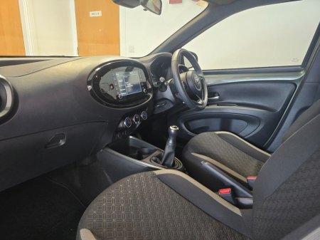 2023 Toyota Aygo X - thumbnail 8