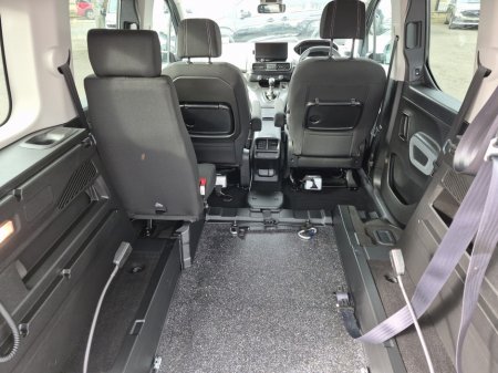 2024 Peugeot Rifter - thumbnail 15