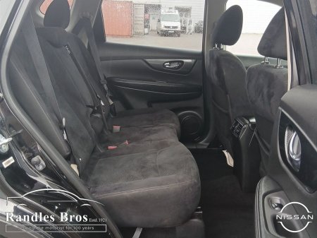 2016 Nissan X-Trail - thumbnail 14