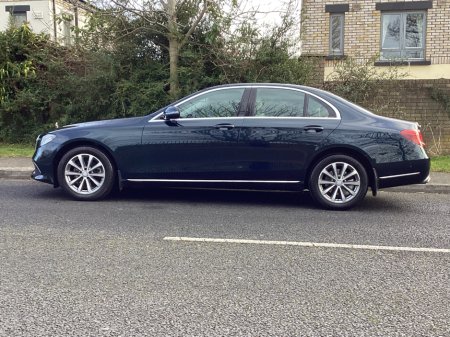 2017 Mercedes-Benz E Class E 220 d 220D Exclusive 4DR Auto €23,750 thumbnail