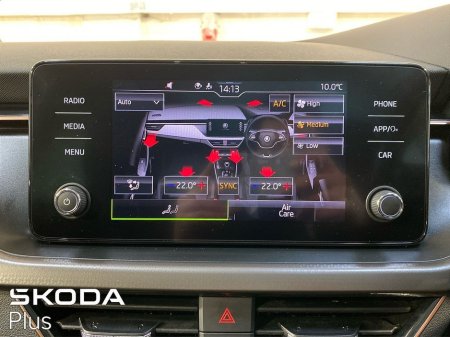 2023 Skoda Kamiq Style 1.0TSI 110bhp *Black Pack* €25,950 thumbnail