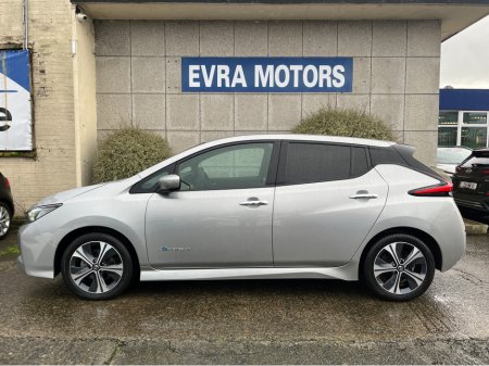 2020 Nissan Leaf N-CONNECTA EV //LOW MILES//HIGH SPEC//HEATED FRONT AND REAR SEATS//360 PARKING CAMERAS//KEYLESS ENTRY//ADAPTIVE CRUISE CONTROL// €13,950 thumbnail