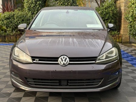 2015 Volkswagen Golf R-LINE PACK 1.2 TSI AUTO // LOUNGE EDITION // NEW 19" ALLOYS // REVERSE CAMERA // ADAPTIVE CRUISE CONTROL €13,900 thumbnail