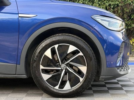 2023 Volkswagen ID.4 - thumbnail 10