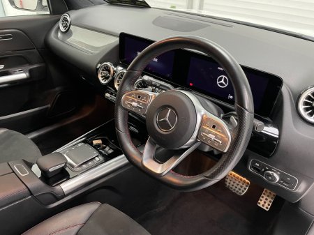 2023 Mercedes-Benz GLA Class  €32,995 thumbnail