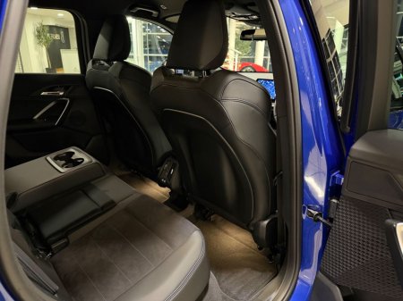 2025 BMW X1 25e M-SPORT PRO X-DRIVE=ONLY 3000 MILES//HUGE SPEC//AS NEW=2 YEAR BMW WARRANTY=TAILORED FINANCE PACKAGES INCL PCP AVAILABLE=TRADE IN'S WELCOME €54,995 thumbnail