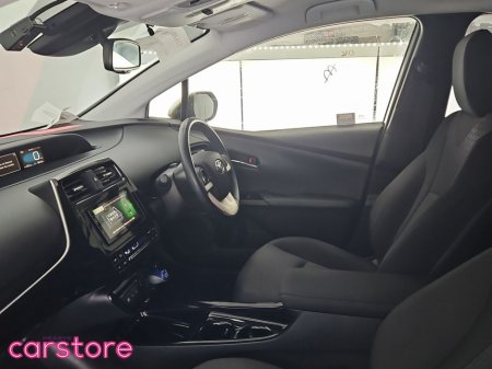 2017 Toyota Prius - thumbnail 12