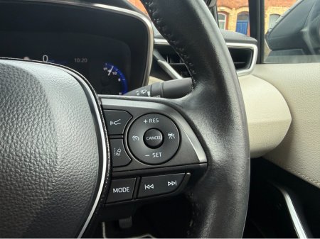 2021 Toyota Corolla - thumbnail 18