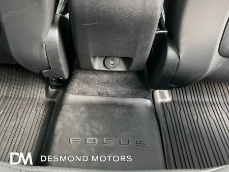 2025 Ford Focus ST-LINE X MHEV €29,990 thumbnail