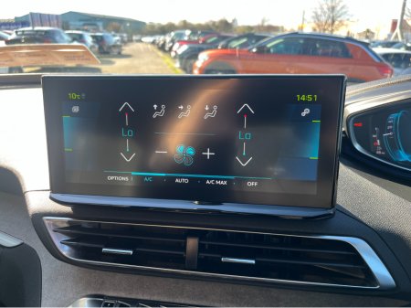 2024 Peugeot 3008 - thumbnail 17