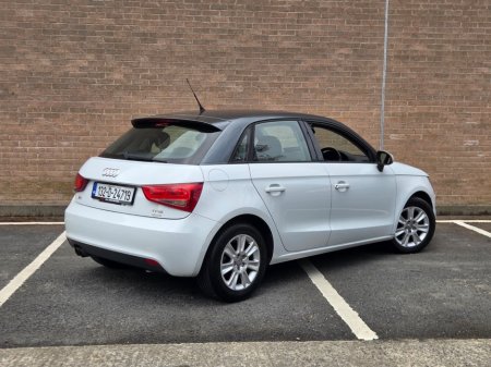 2013 Audi A1 - thumbnail 4