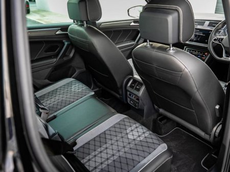 2023 Volkswagen Tiguan R-LINE TSI DSG €37,450